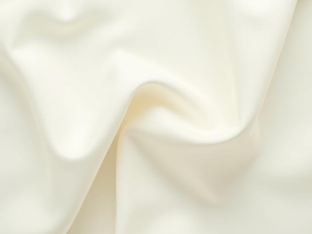 天然染色に最適なPFC認証ピースシルク生地